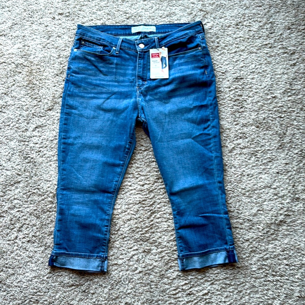 NWT Signature by Levi Strauss denim capris